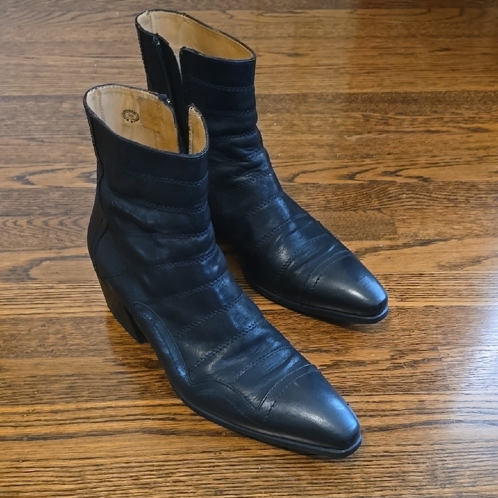 Fluevogs! 10M Idol, Presley: Black Heeled Ankle Boots